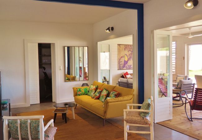 Villa in Saline les Bains - *VILLA COCOTIERS DES SABLES* - waterfront Villa in Saline les Bains - *VILLA COCOTIERS DES SABLES* - waterfront