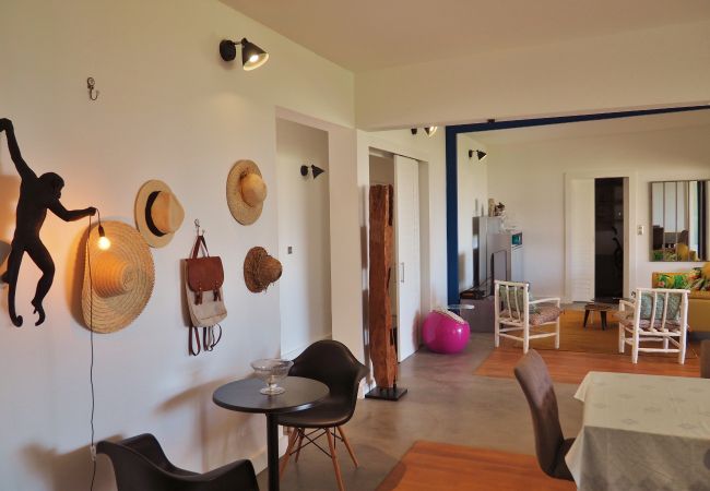 Villa in Saline les Bains - *VILLA COCOTIERS DES SABLES* - waterfront Villa in Saline les Bains - *VILLA COCOTIERS DES SABLES* - waterfront