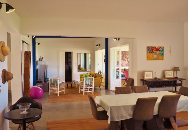 Villa in Saline les Bains - *VILLA COCOTIERS DES SABLES* - waterfront Villa in Saline les Bains - *VILLA COCOTIERS DES SABLES* - waterfront