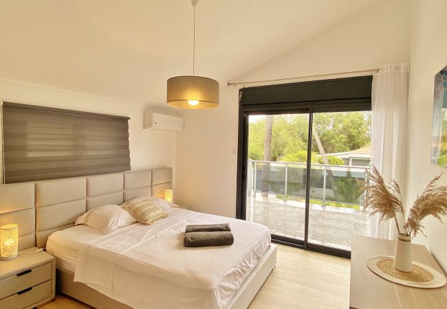Villa in Ermitage Les Bains - *VILLA ÉVASION* - 100 m from lagoon and beach Villa in Ermitage Les Bains - *VILLA ÉVASION* - 100 m from lagoon and beach