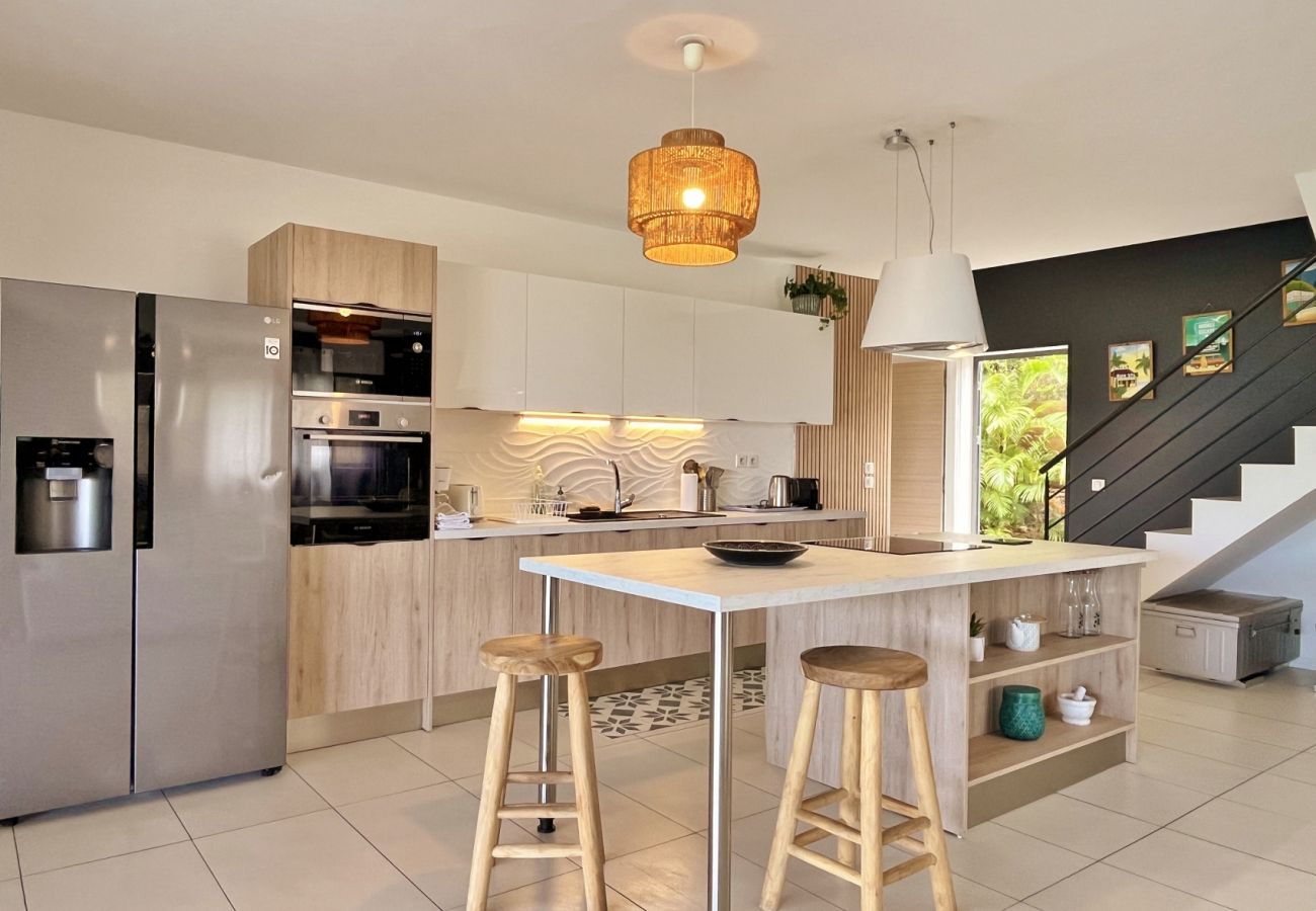 Villa in Saline les Bains - *VILLA VERT CÉLADON* - heated pool and ocean