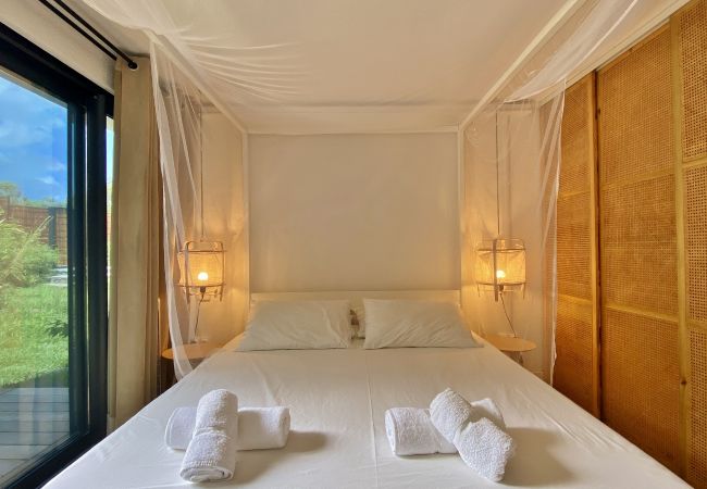 Villa in Boucan Canot - *VILLA WHITE WATERS* - beach pool jacuzzi Villa in Boucan Canot - *VILLA WHITE WATERS* - beach pool jacuzzi