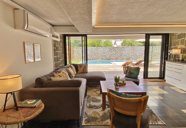 Villa in Boucan Canot - *VILLA WHITE WATERS* - beach pool jacuzzi Villa in Boucan Canot - *VILLA WHITE WATERS* - beach pool jacuzzi