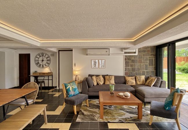 Villa in Boucan Canot - *VILLA WHITE WATERS* - beach pool jacuzzi Villa in Boucan Canot - *VILLA WHITE WATERS* - beach pool jacuzzi