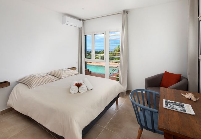 Villa in Saint-Gilles les Bains - *VILLA CORMORANS* - pool and ocean view Villa in Saint-Gilles les Bains - *VILLA CORMORANS* - pool and ocean view