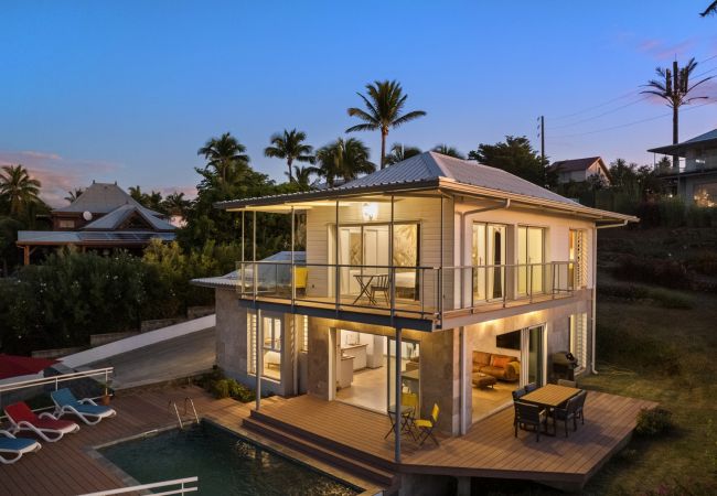 Villa in Saint-Gilles les Bains - *VILLA CORMORANS* - pool and ocean view Villa in Saint-Gilles les Bains - *VILLA CORMORANS* - pool and ocean view