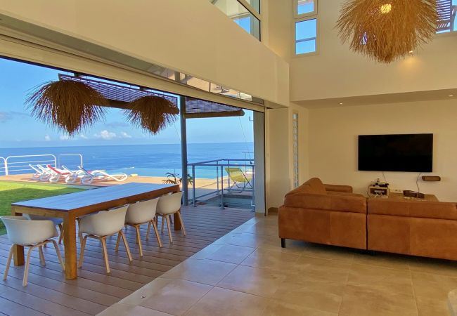 Villa in Saint-Gilles les Bains - *VILLA VAVANGUE* - pool and amazing ocean view Villa in Saint-Gilles les Bains - *VILLA VAVANGUE* - pool and amazing ocean view