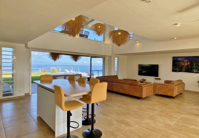 Villa in Saint-Gilles les Bains - *VILLA VAVANGUE* - pool and amazing ocean view Villa in Saint-Gilles les Bains - *VILLA VAVANGUE* - pool and amazing ocean view