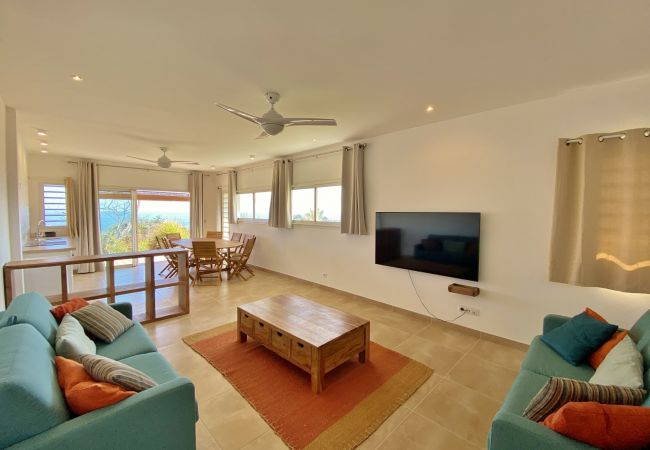 Villa in Saint-Gilles les Bains - *VILLA VAVANGUE* - pool and amazing ocean view Villa in Saint-Gilles les Bains - *VILLA VAVANGUE* - pool and amazing ocean view