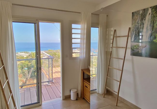 Villa in Saint-Gilles les Bains - *VILLA VAVANGUE* - pool and amazing ocean view Villa in Saint-Gilles les Bains - *VILLA VAVANGUE* - pool and amazing ocean view