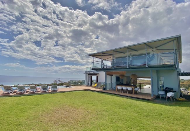 Villa in Saint-Gilles les Bains - *VILLA VAVANGUE* - pool and amazing ocean view Villa in Saint-Gilles les Bains - *VILLA VAVANGUE* - pool and amazing ocean view