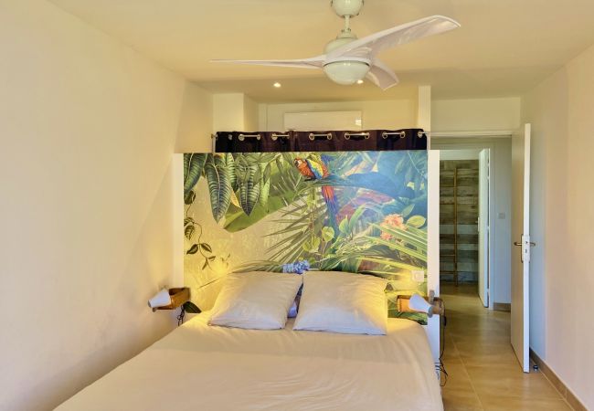 Villa in Saint-Gilles les Bains - *VILLA VAVANGUE* - pool and amazing ocean view Villa in Saint-Gilles les Bains - *VILLA VAVANGUE* - pool and amazing ocean view