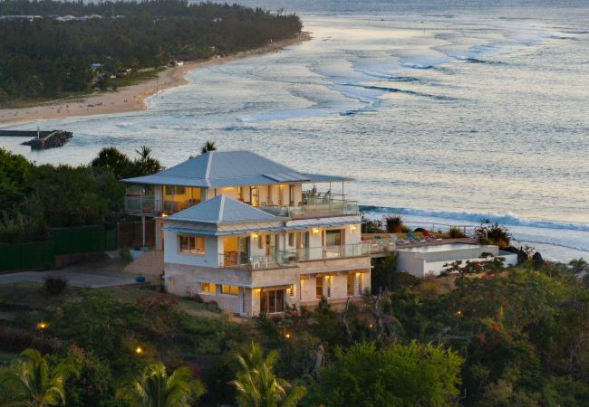 Villa in Saint-Gilles les Bains - *VILLA VAVANGUE* - pool and amazing ocean view Villa in Saint-Gilles les Bains - *VILLA VAVANGUE* - pool and amazing ocean view