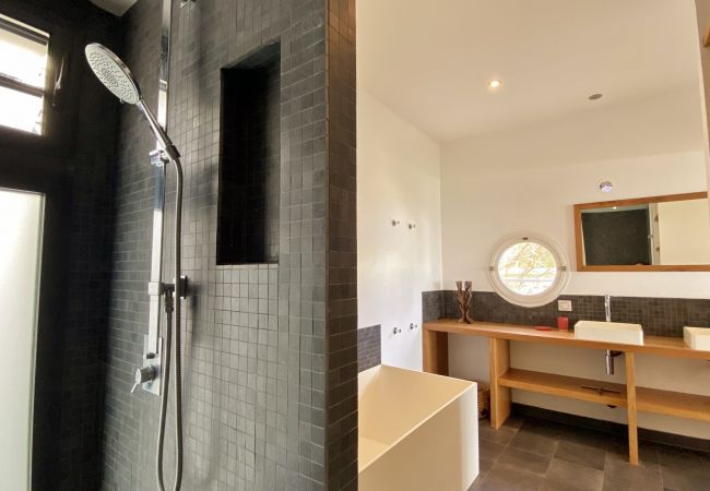 Villa in Saint-Gilles les Bains - *VILLA SUNSHINE* - pool ocean Villa in Saint-Gilles les Bains - *VILLA SUNSHINE* - pool ocean