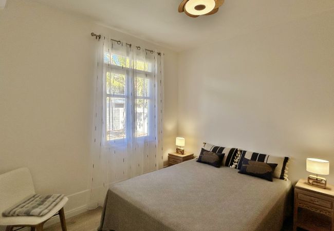 Villa in Saline les Bains - *VILLA SOUS LES PALMES* - 170 m from lagoon Villa in Saline les Bains - *VILLA SOUS LES PALMES* - 170 m from lagoon