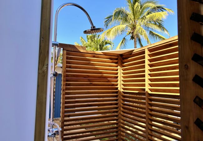 Villa in Saline les Bains - *VILLA SOUS LES PALMES* - 170 m from lagoon Villa in Saline les Bains - *VILLA SOUS LES PALMES* - 170 m from lagoon