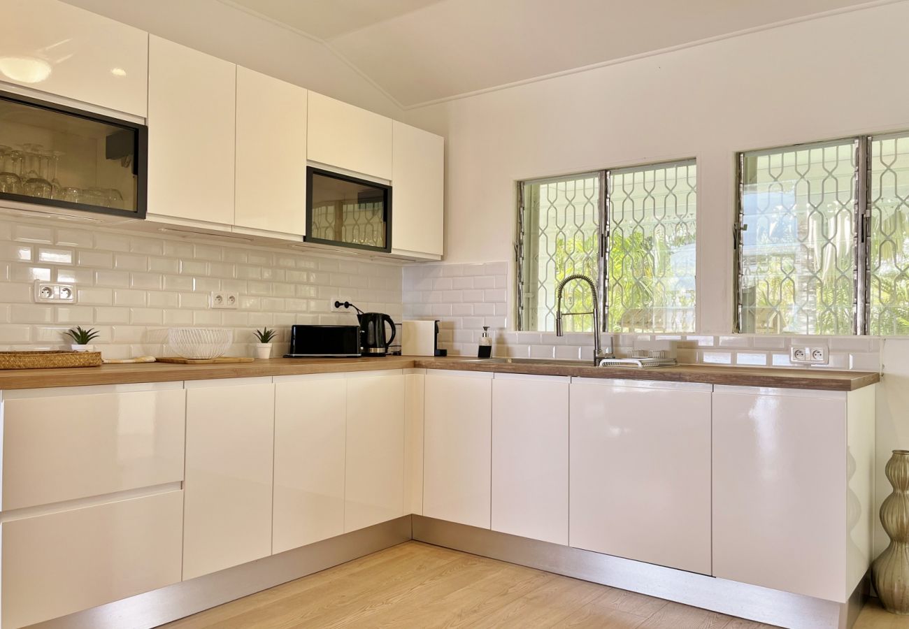 Villa in Saint-Gilles les Bains - *VILLA VÉNUS* - Pool und Meerblick