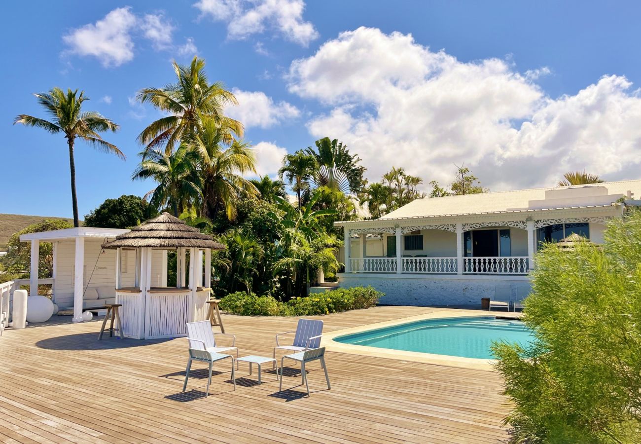 Privater Pool und Terrasse der Villa Vénus, Ferienhaus.
