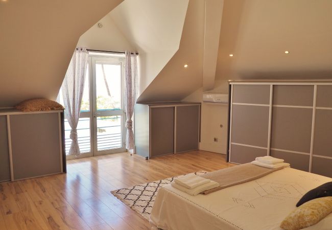 Villa in Saline les Bains - *VILLA COCOTIERS DES SABLES* - waterfront Villa in Saline les Bains - *VILLA COCOTIERS DES SABLES* - waterfront