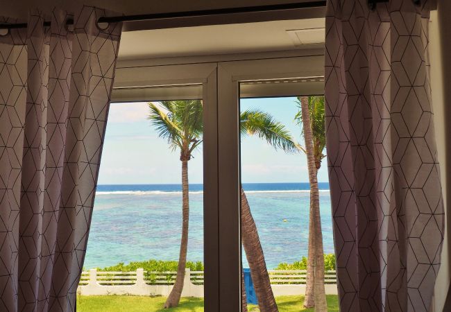 Villa in Saline les Bains - *VILLA COCOTIERS DES SABLES* - waterfront Villa in Saline les Bains - *VILLA COCOTIERS DES SABLES* - waterfront