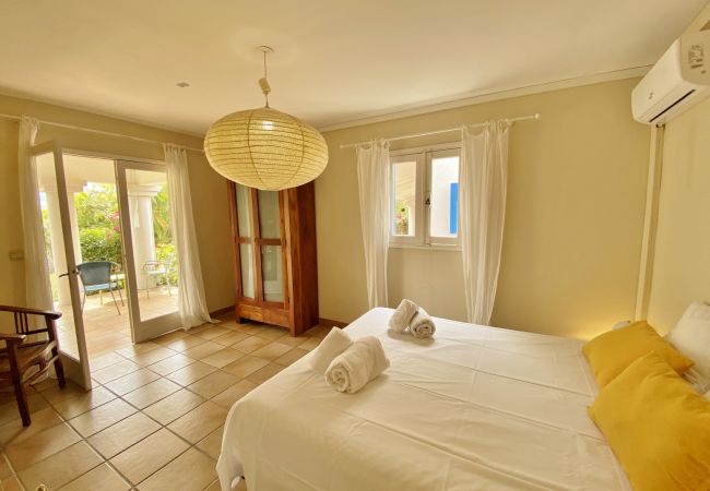 Villa in Plateau Caillou - *VILLA SÉRÉNITÉ* - heated pool Villa in Plateau Caillou - *VILLA SÉRÉNITÉ* - heated pool