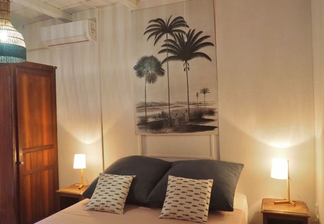 House in Saint-Gilles les Bains - *VILLA BAMBOU* - waterfront House in Saint-Gilles les Bains - *VILLA BAMBOU* - waterfront