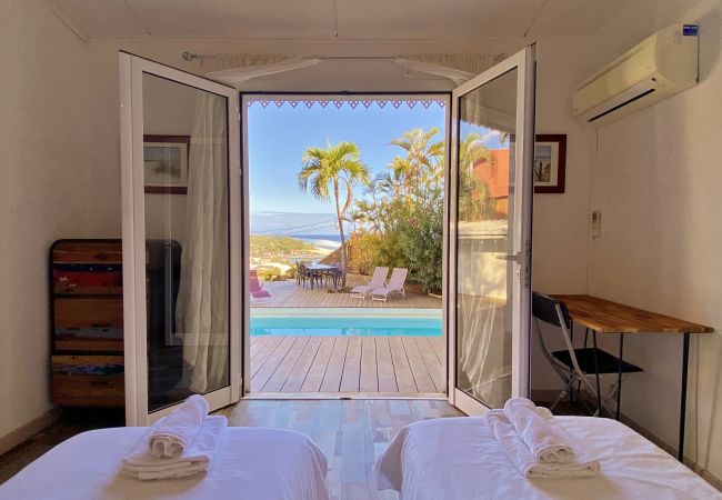 Villa in Saint-Gilles les Bains - *VILLA BLUE WAVES* - heated pool jacuzzi Villa in Saint-Gilles les Bains - *VILLA BLUE WAVES* - heated pool jacuzzi