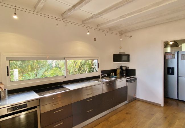 Villa in Saint-Gilles les Bains - *VILLA BLUE WAVES* - heated pool jacuzzi Villa in Saint-Gilles les Bains - *VILLA BLUE WAVES* - heated pool jacuzzi