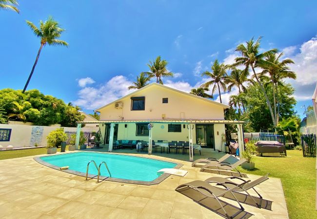 Villa in Ermitage Les Bains - *VILLA ÉVASION* - 100 m from lagoon and beach Villa in Ermitage Les Bains - *VILLA ÉVASION* - 100 m from lagoon and beach