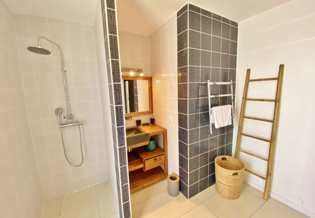 Villa in Saline les Bains - *VILLA VERT CÉLADON* - heated pool and ocean Villa in Saline les Bains - *VILLA VERT CÉLADON* - heated pool and ocean