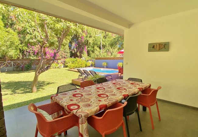 Villa in Saline les Bains - *VILLA MANGUIERS* - 150 m from lagoon Villa in Saline les Bains - *VILLA MANGUIERS* - 150 m from lagoon