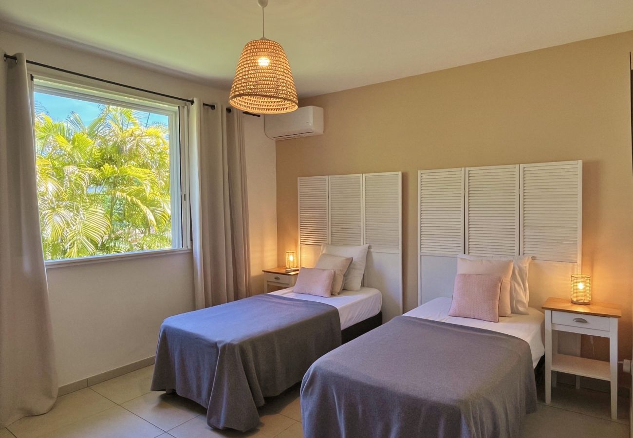 Villa in Saline les Bains - *VILLA MANGUIERS* - 150 m from lagoon