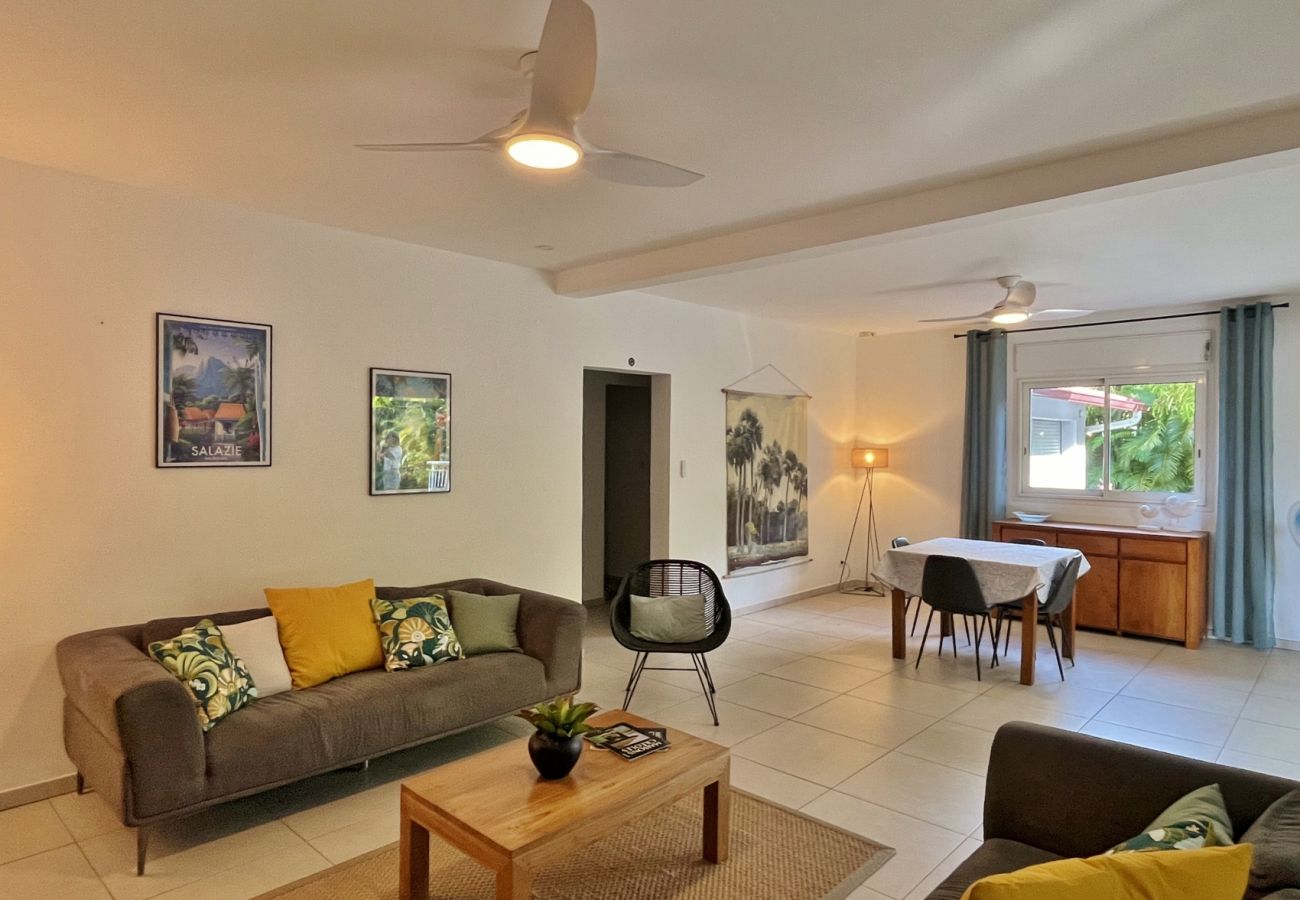 Villa in Saline les Bains - *VILLA MANGUIERS* - 150 m from lagoon