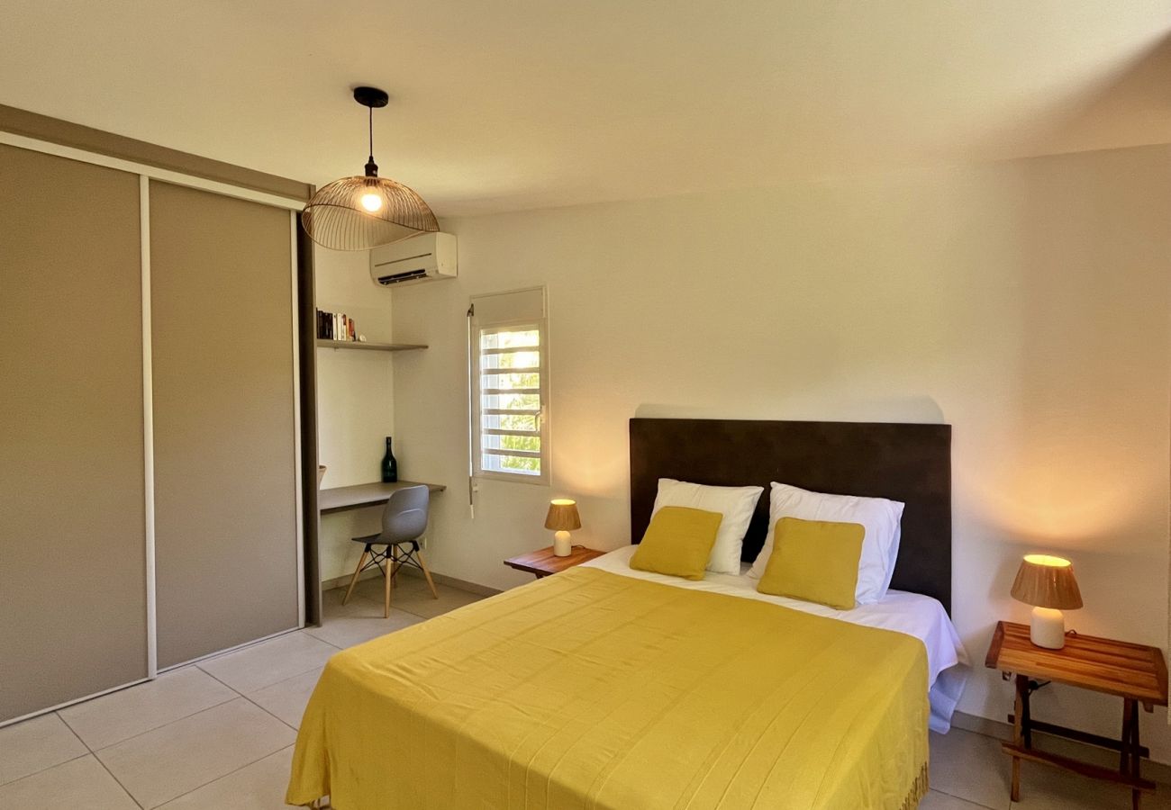 Villa in Saline les Bains - *VILLA MANGUIERS* - 150 m from lagoon