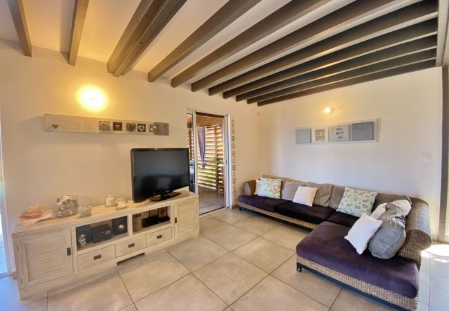 Terraced House in Saline les Bains - *VILLA ÉTOILE DU LAGON* - close to lagoon Terraced House in Saline les Bains - *VILLA ÉTOILE DU LAGON* - close to lagoon