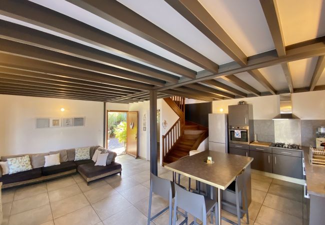 Terraced House in Saline les Bains - *VILLA ÉTOILE DU LAGON* - close to lagoon Terraced House in Saline les Bains - *VILLA ÉTOILE DU LAGON* - close to lagoon