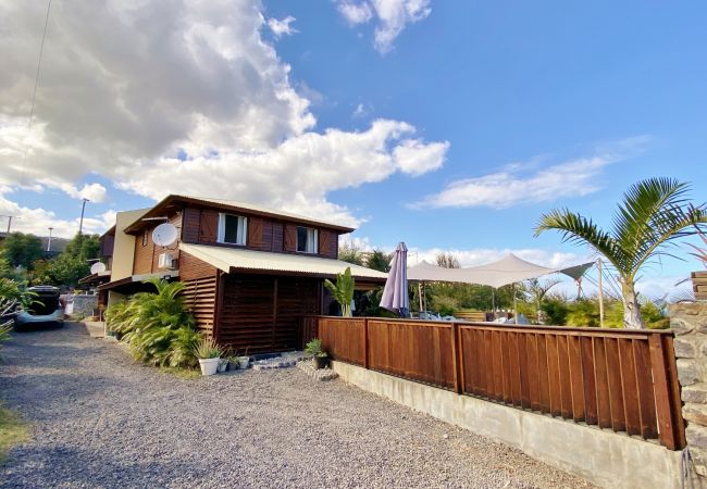 Terraced House in Saline les Bains - *VILLA ÉTOILE DU LAGON* - close to lagoon Terraced House in Saline les Bains - *VILLA ÉTOILE DU LAGON* - close to lagoon