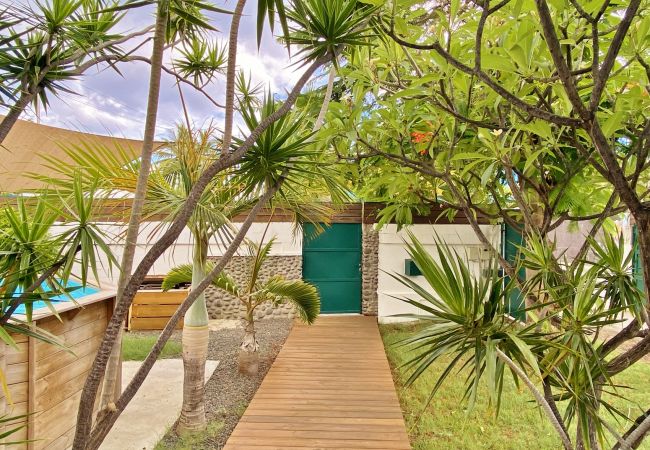 Villa in Saline les Bains - *VILLA MAHANA* - pool and lagoon Villa in Saline les Bains - *VILLA MAHANA* - pool and lagoon