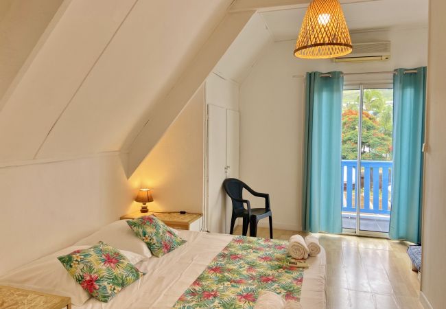 Villa in Saline les Bains - *VILLA MAHANA* - pool and lagoon Villa in Saline les Bains - *VILLA MAHANA* - pool and lagoon