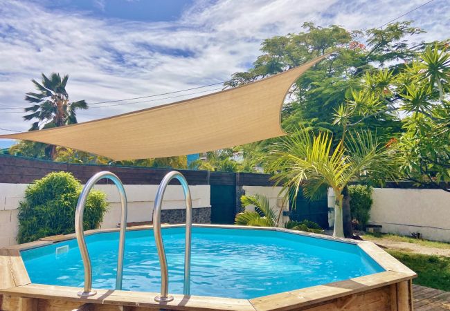 Villa in Saline les Bains - *VILLA MAHANA* - pool and lagoon Villa in Saline les Bains - *VILLA MAHANA* - pool and lagoon