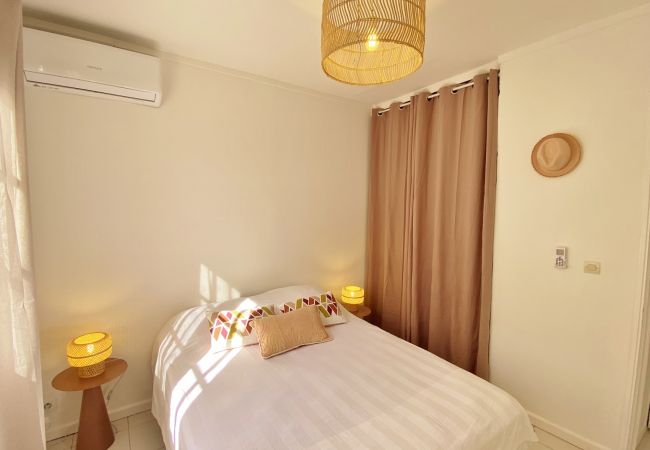 Villa in Saint-Gilles les Bains - *VILLA BLUE HEAVEN* - waterfront Villa in Saint-Gilles les Bains - *VILLA BLUE HEAVEN* - waterfront