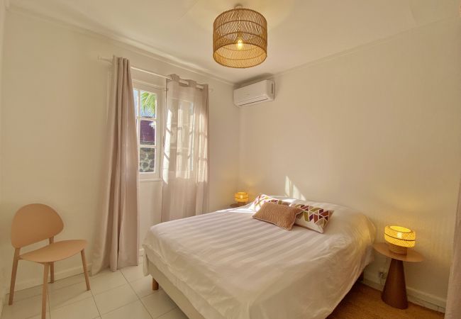 Villa in Saint-Gilles les Bains - *VILLA BLUE HEAVEN* - waterfront Villa in Saint-Gilles les Bains - *VILLA BLUE HEAVEN* - waterfront