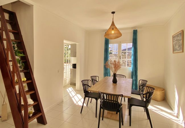 Villa in Saint-Gilles les Bains - *VILLA BLUE HEAVEN* - waterfront Villa in Saint-Gilles les Bains - *VILLA BLUE HEAVEN* - waterfront