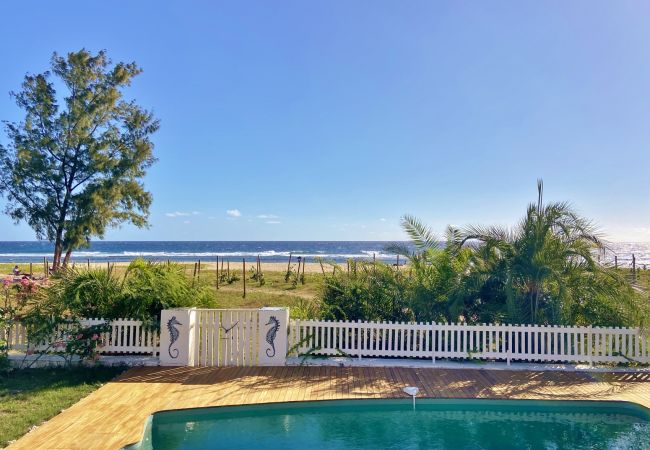 Villa in Saint-Gilles les Bains - *VILLA BLUE HEAVEN* - waterfront Villa in Saint-Gilles les Bains - *VILLA BLUE HEAVEN* - waterfront