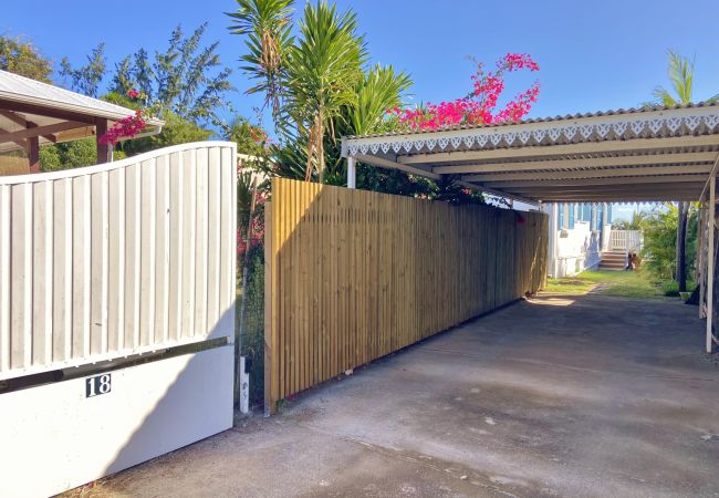 Villa in Saint-Gilles les Bains - *VILLA BLUE HEAVEN* - waterfront Villa in Saint-Gilles les Bains - *VILLA BLUE HEAVEN* - waterfront