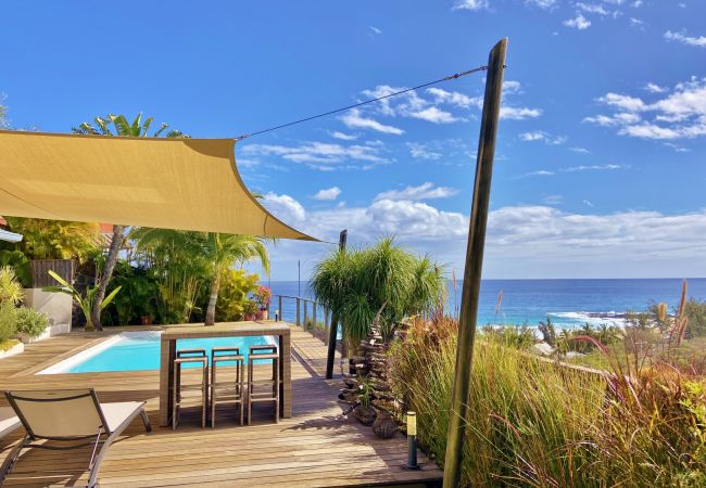 Villa in Saint-Gilles les Bains - *VILLA FLORAYA* - heated pool and ocean view Villa in Saint-Gilles les Bains - *VILLA FLORAYA* - heated pool and ocean view