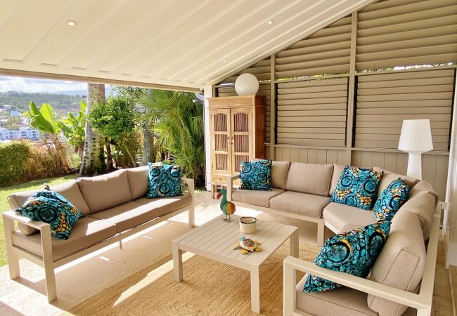 Villa in Saint-Gilles les Bains - *VILLA FLORAYA* - heated pool and ocean view Villa in Saint-Gilles les Bains - *VILLA FLORAYA* - heated pool and ocean view