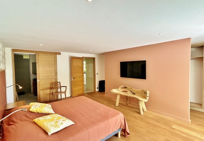 Villa in Ermitage Les Bains - *VILLA DES SONGES* - heated pool and lagoon Villa in Ermitage Les Bains - *VILLA DES SONGES* - heated pool and lagoon