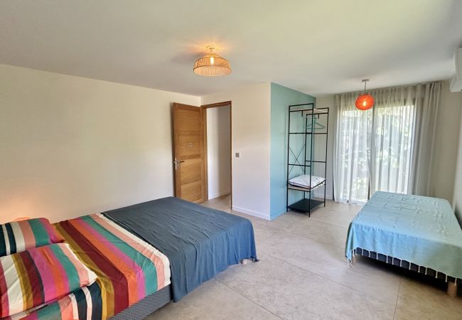 Villa in Ermitage Les Bains - *VILLA DES SONGES* - heated pool and lagoon Villa in Ermitage Les Bains - *VILLA DES SONGES* - heated pool and lagoon