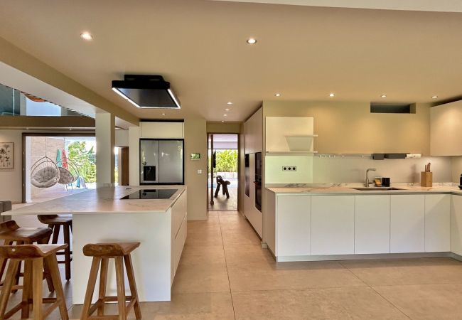 Villa in Ermitage Les Bains - *VILLA DES SONGES* - heated pool and lagoon Villa in Ermitage Les Bains - *VILLA DES SONGES* - heated pool and lagoon